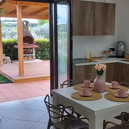 Vigne Vecchie Villa *